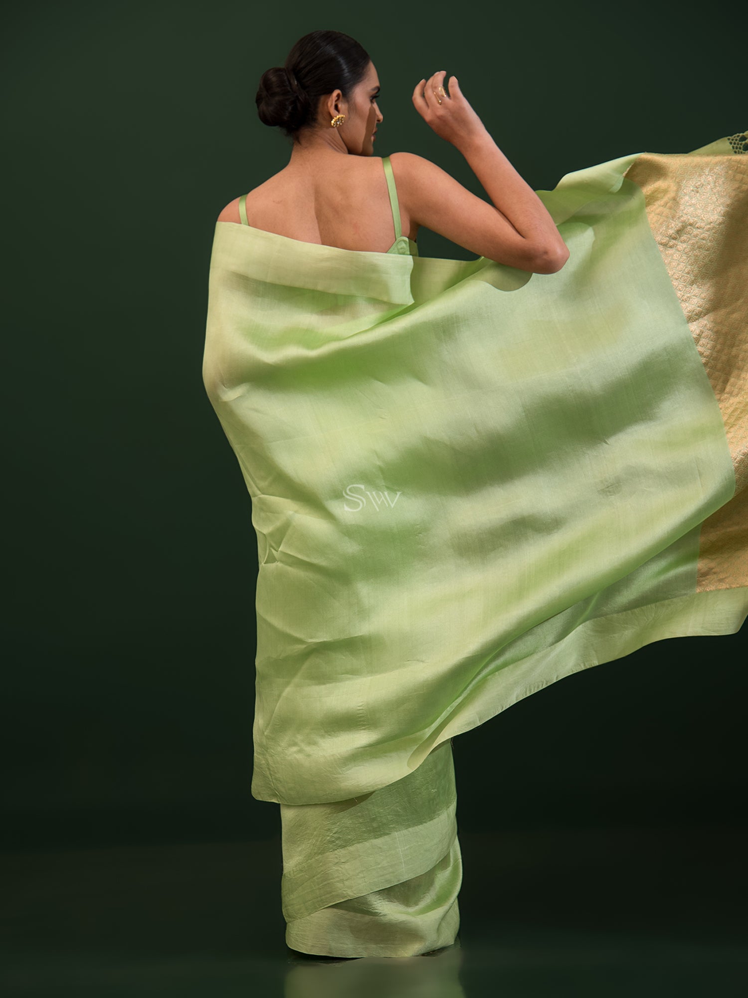 Pista Green Plain Silk Handloom Saree - Sacred Weaves