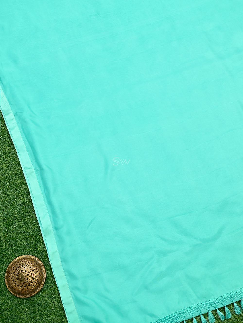 Turquoise Blue Plain Silk Handloom Saree - Sacred Weaves