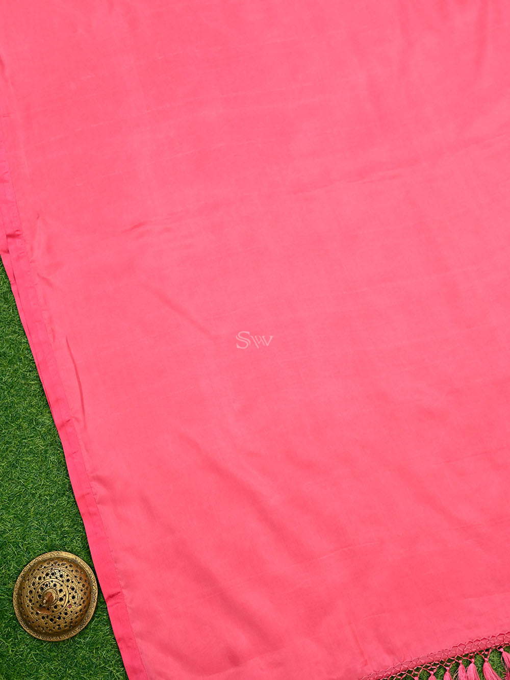 Coral Pink Plain Silk Handloom Saree - Sacred Weaves