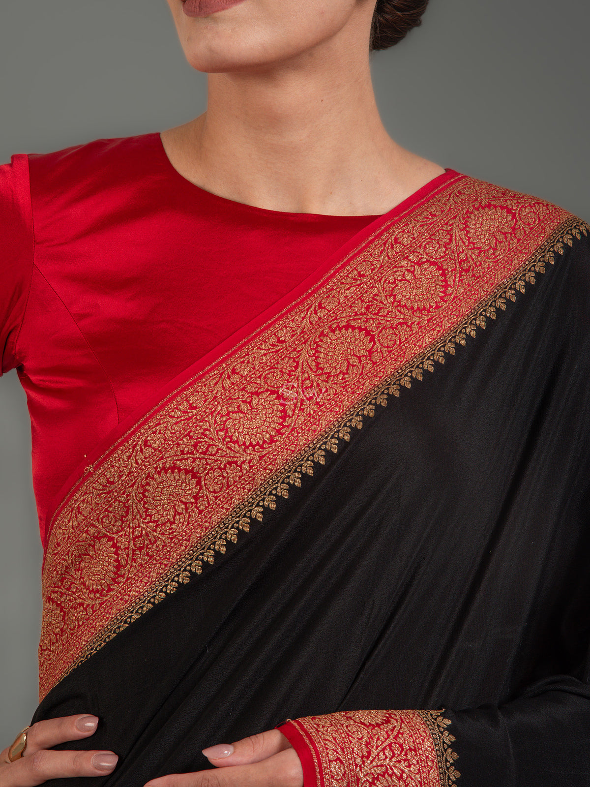 Black Plain Crepe Silk Handloom Banarasi Saree