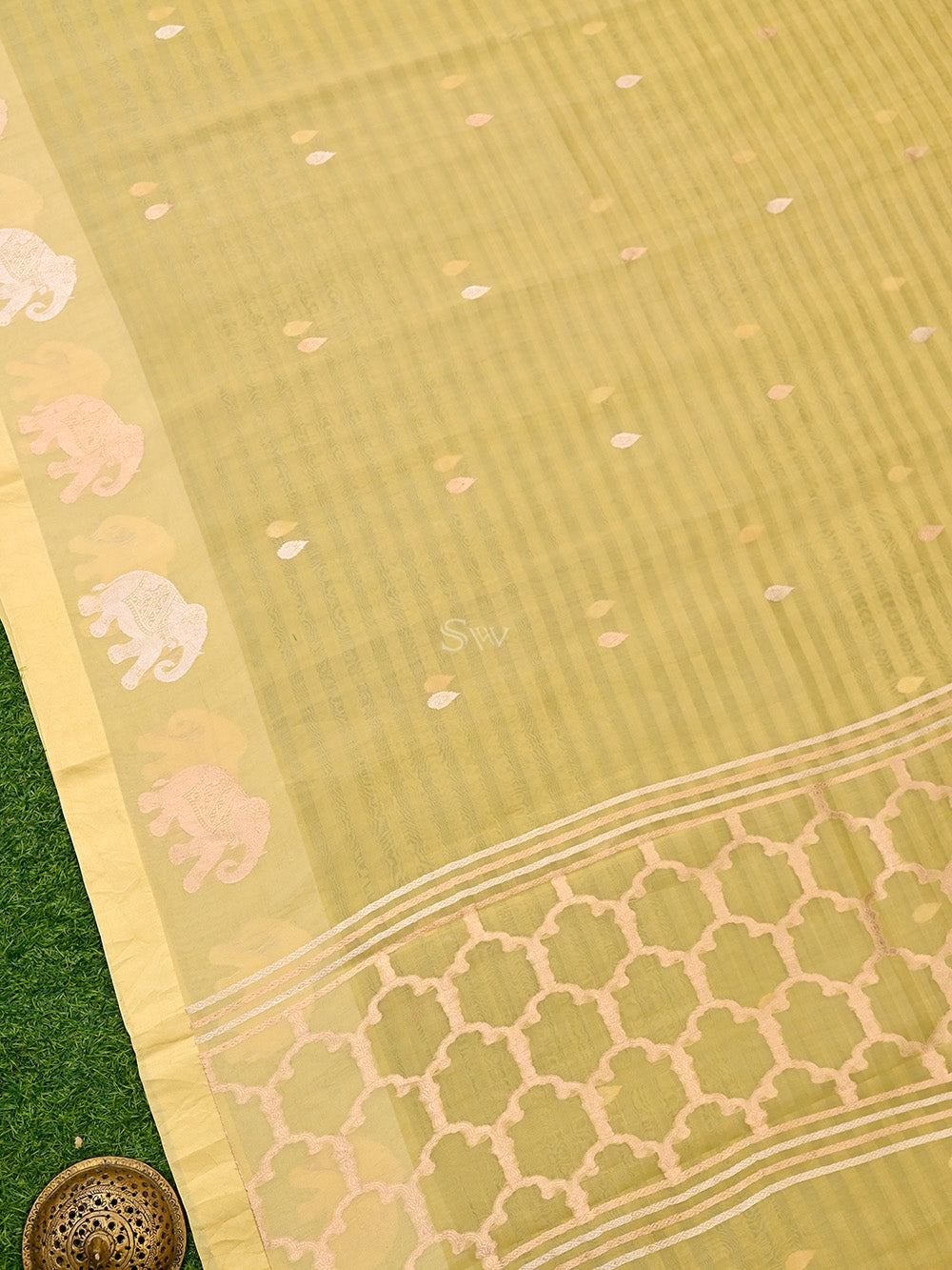 Mustard Booti Organza Handloom Banarasi Saree - Sacred Weaves