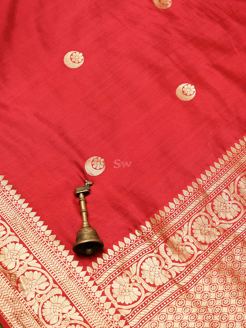 Maroon Booti Katan Silk Handloom Banarasi Saree - Sacred Weaves