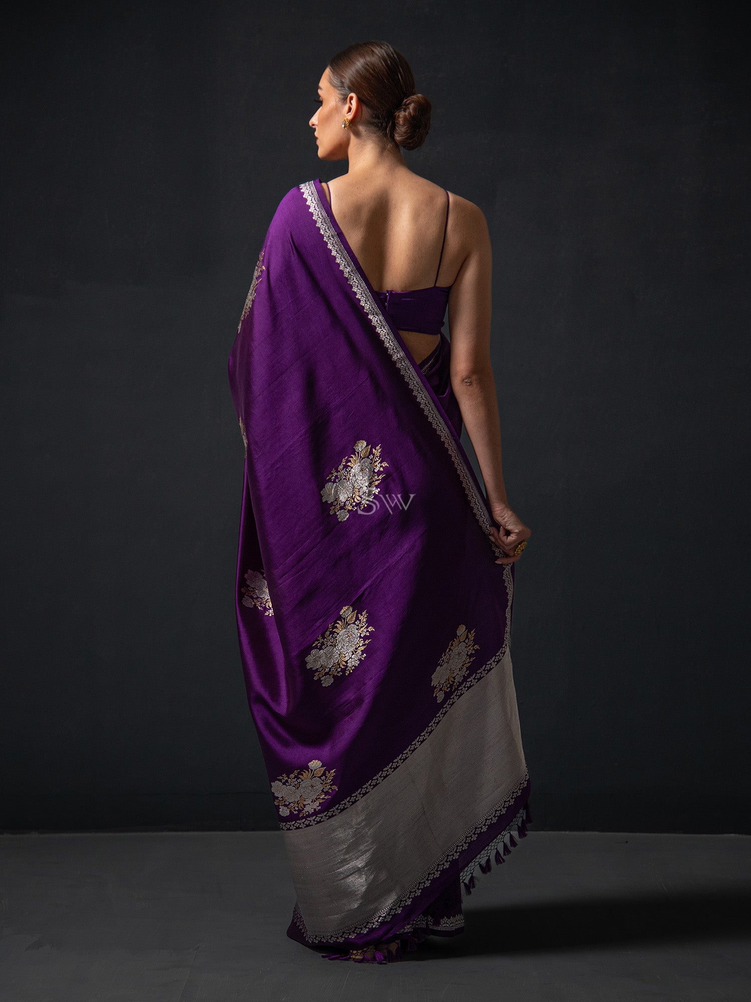 Purple Boota Organza Silk Handloom Banarasi Saree - Sacred Weaves