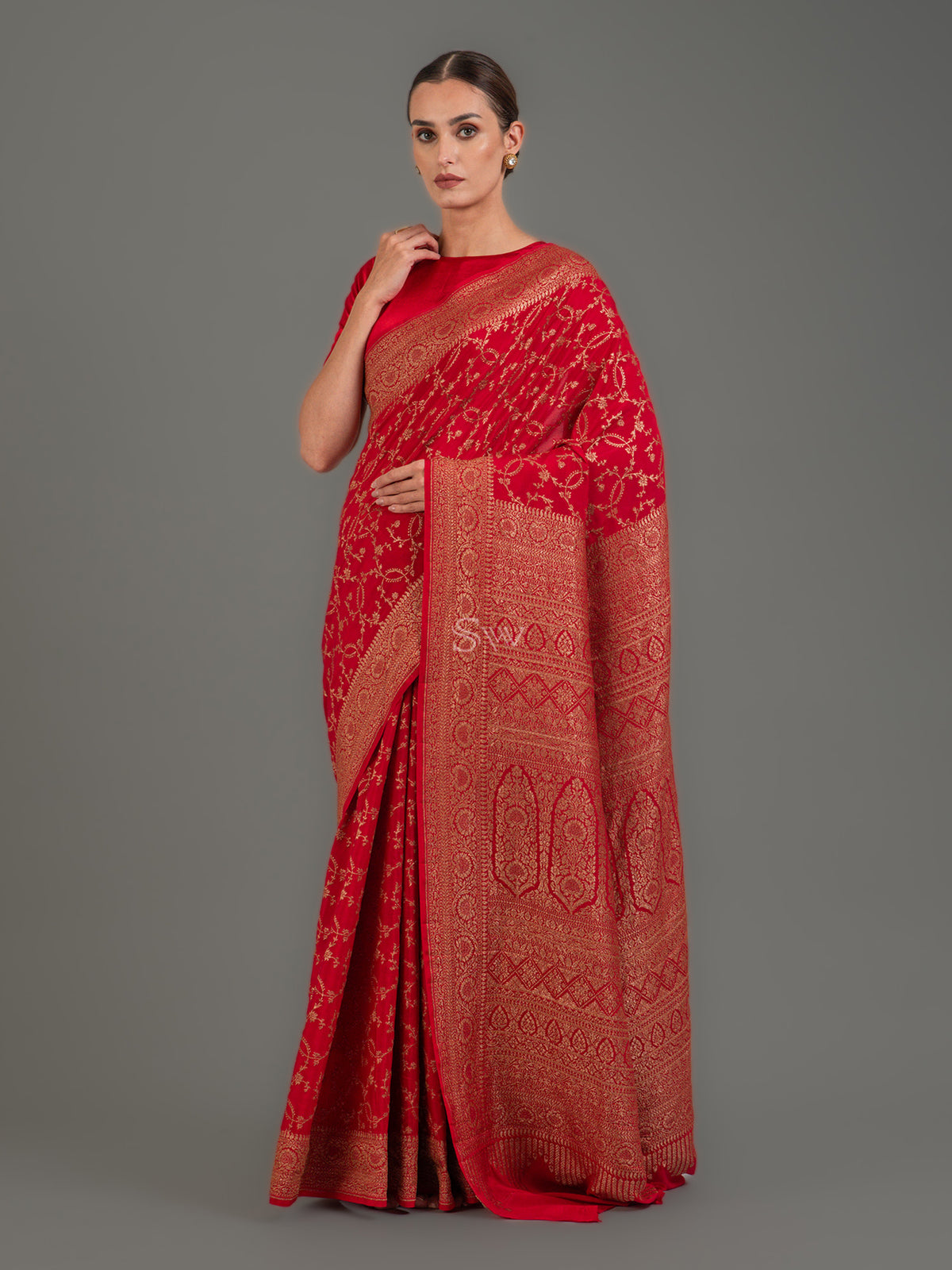 Red Jaal Crepe Silk Handloom Banarasi Saree - Sacred Weaves