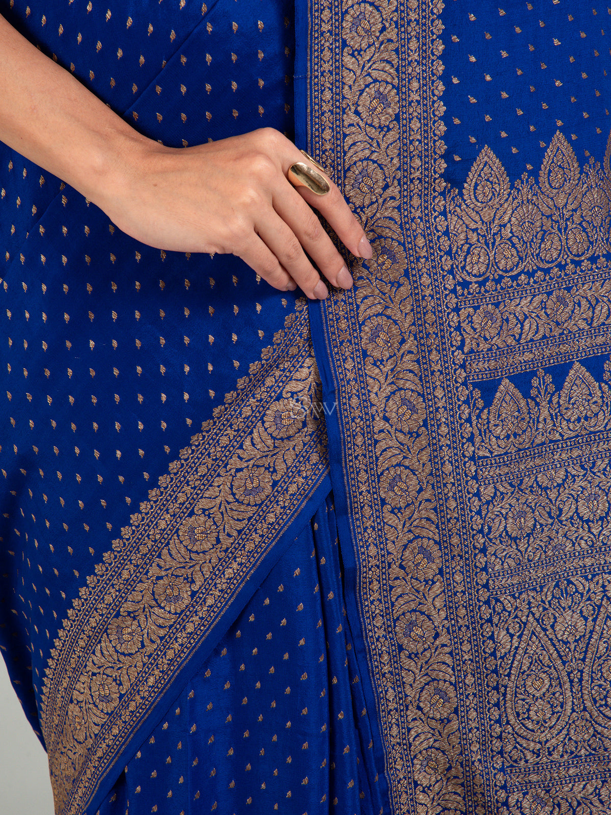 Royal Blue Booti Crepe Silk Handloom Banarasi Saree - Sacred Weaves