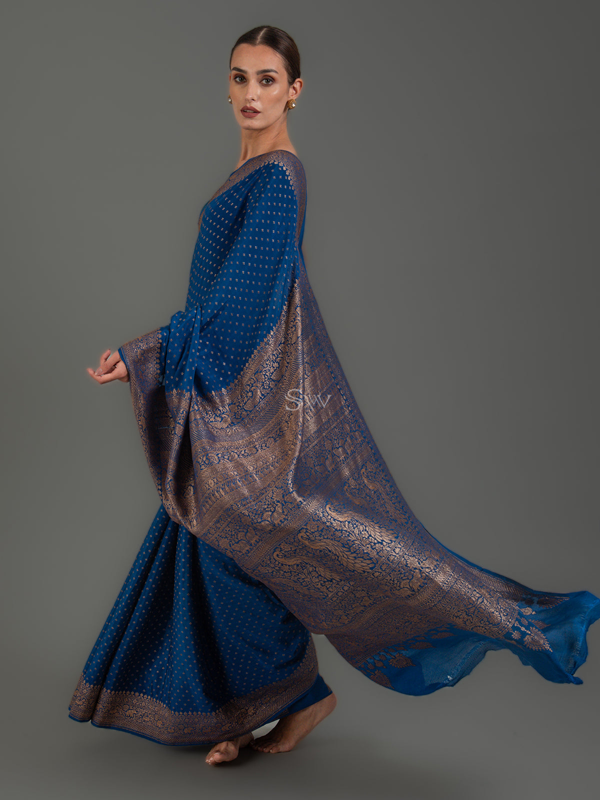 Midnight Blue Booti Crepe Silk Handloom Banarasi Saree - Sacred Weaves