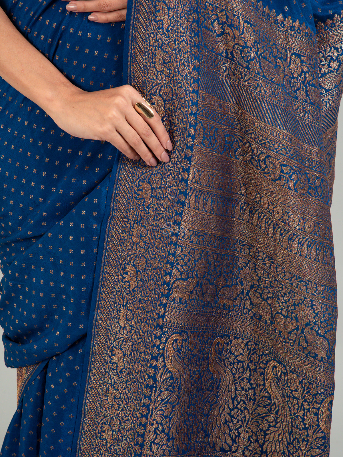 Midnight Blue Booti Crepe Silk Handloom Banarasi Saree - Sacred Weaves