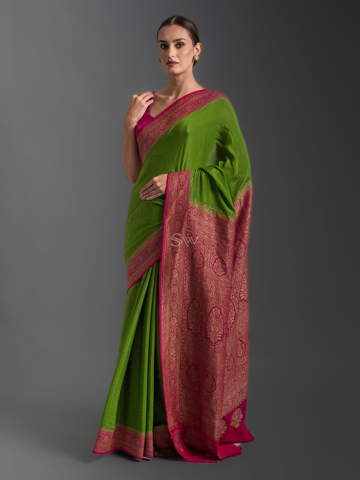 Parrot Green Plain Crepe Silk Handloom Banarasi Saree