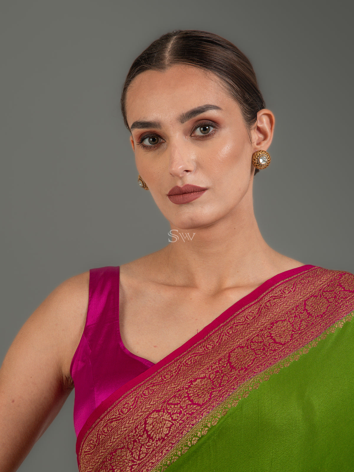 Parrot Green Plain Crepe Silk Handloom Banarasi Saree