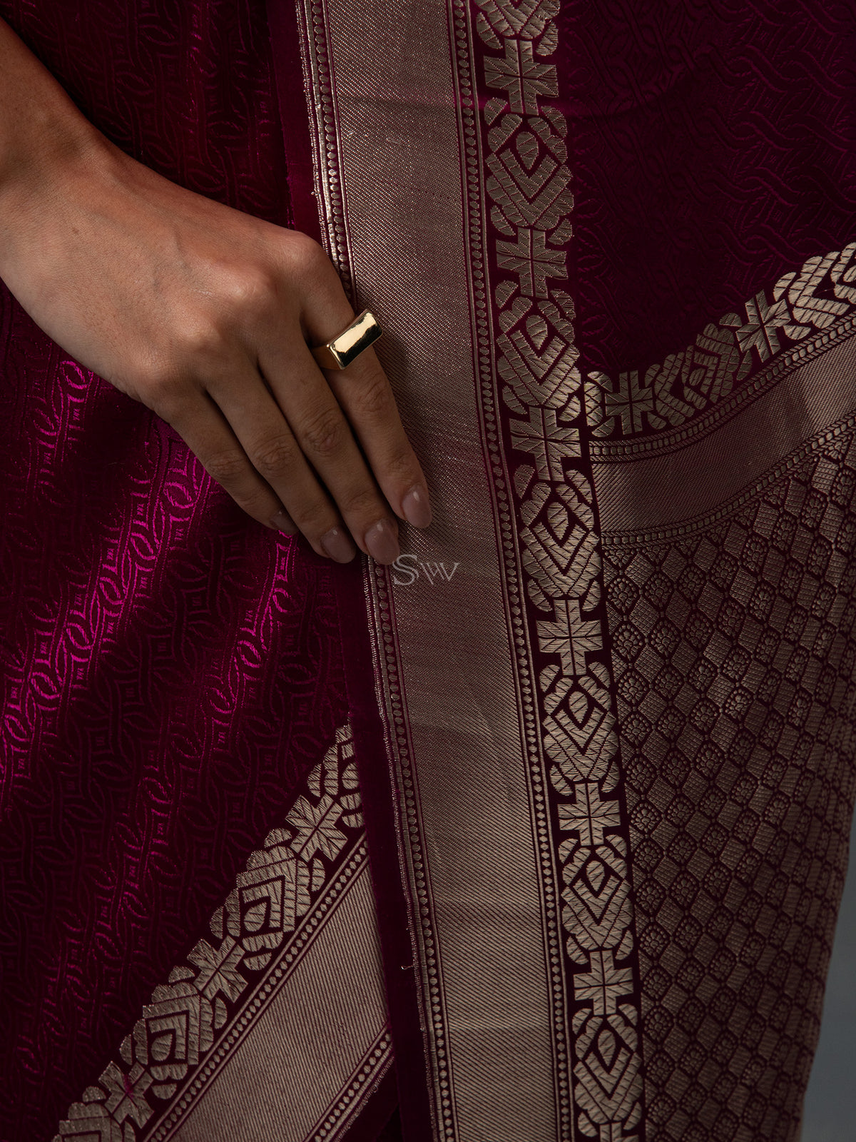 Dark Magenta Satin Tanchoi Handloom Banarasi Saree - Sacred Weaves