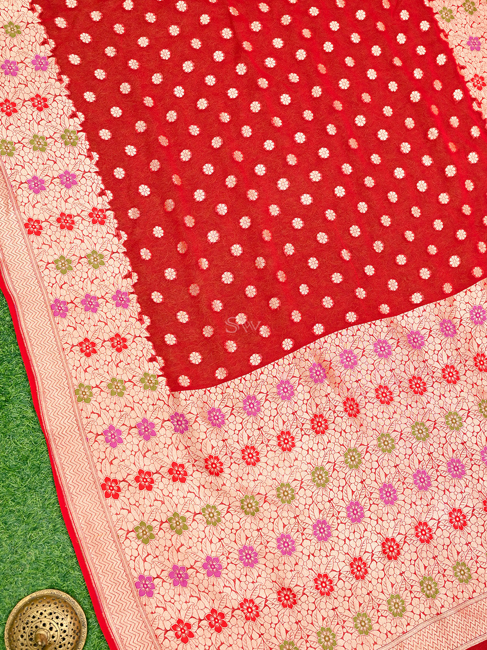 Red Booti Khaddi Georgette Handloom Banarasi Saree - Sacred Weaves