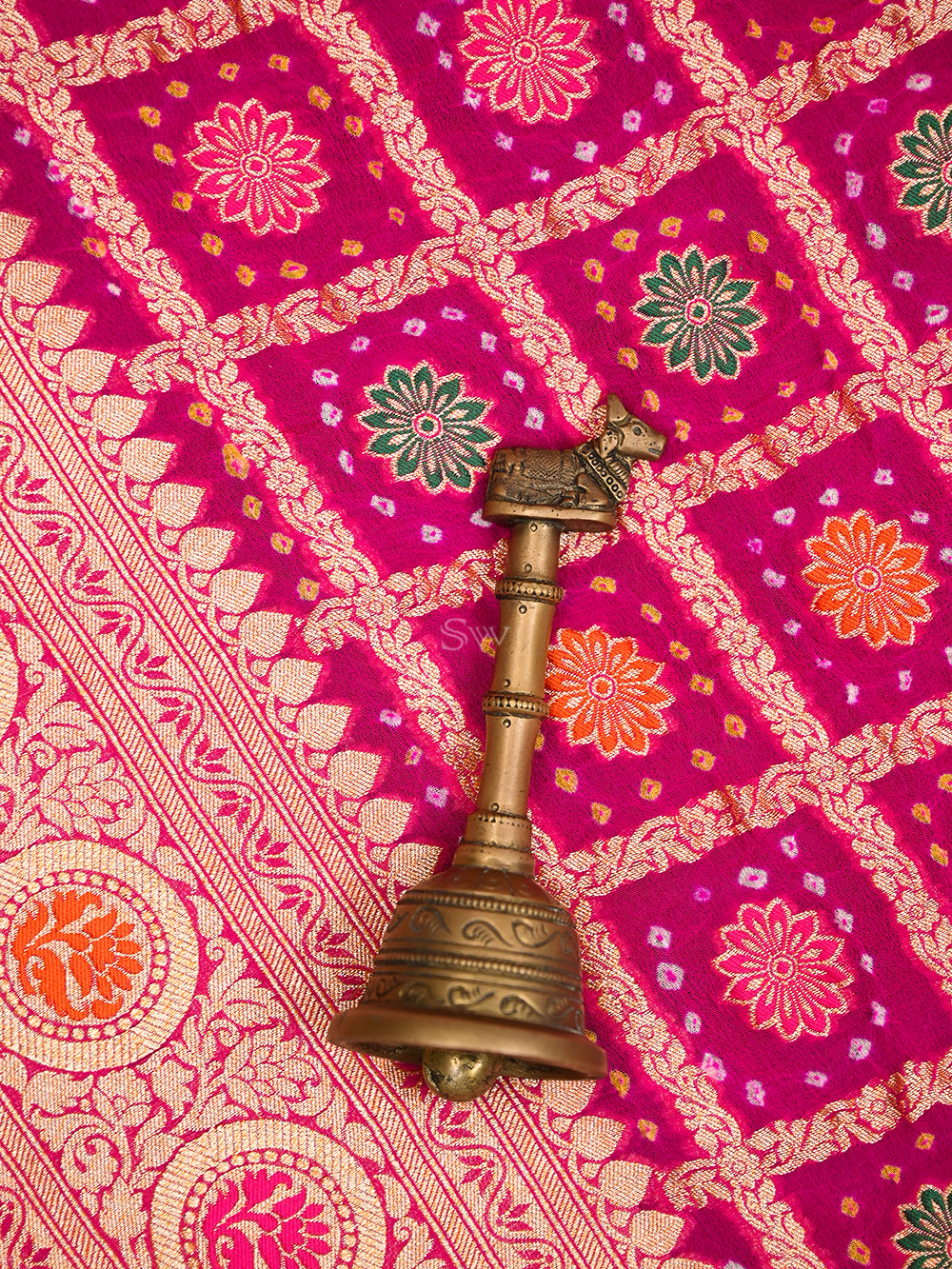 Magenta Bandhani Khaddi Georgette Handloom Banarasi Saree