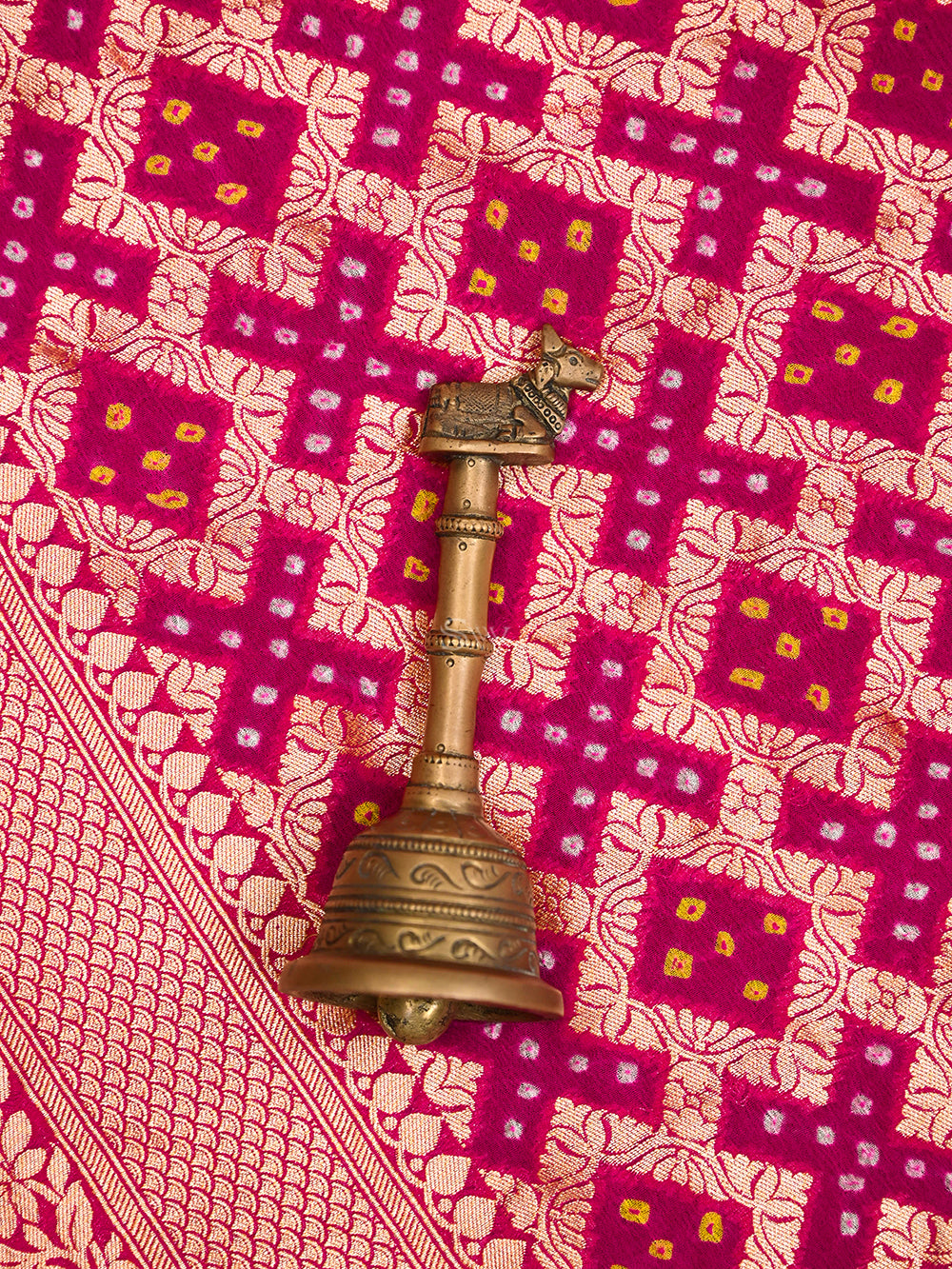 Magenta Bandhani Khaddi Georgette Handloom Banarasi Saree