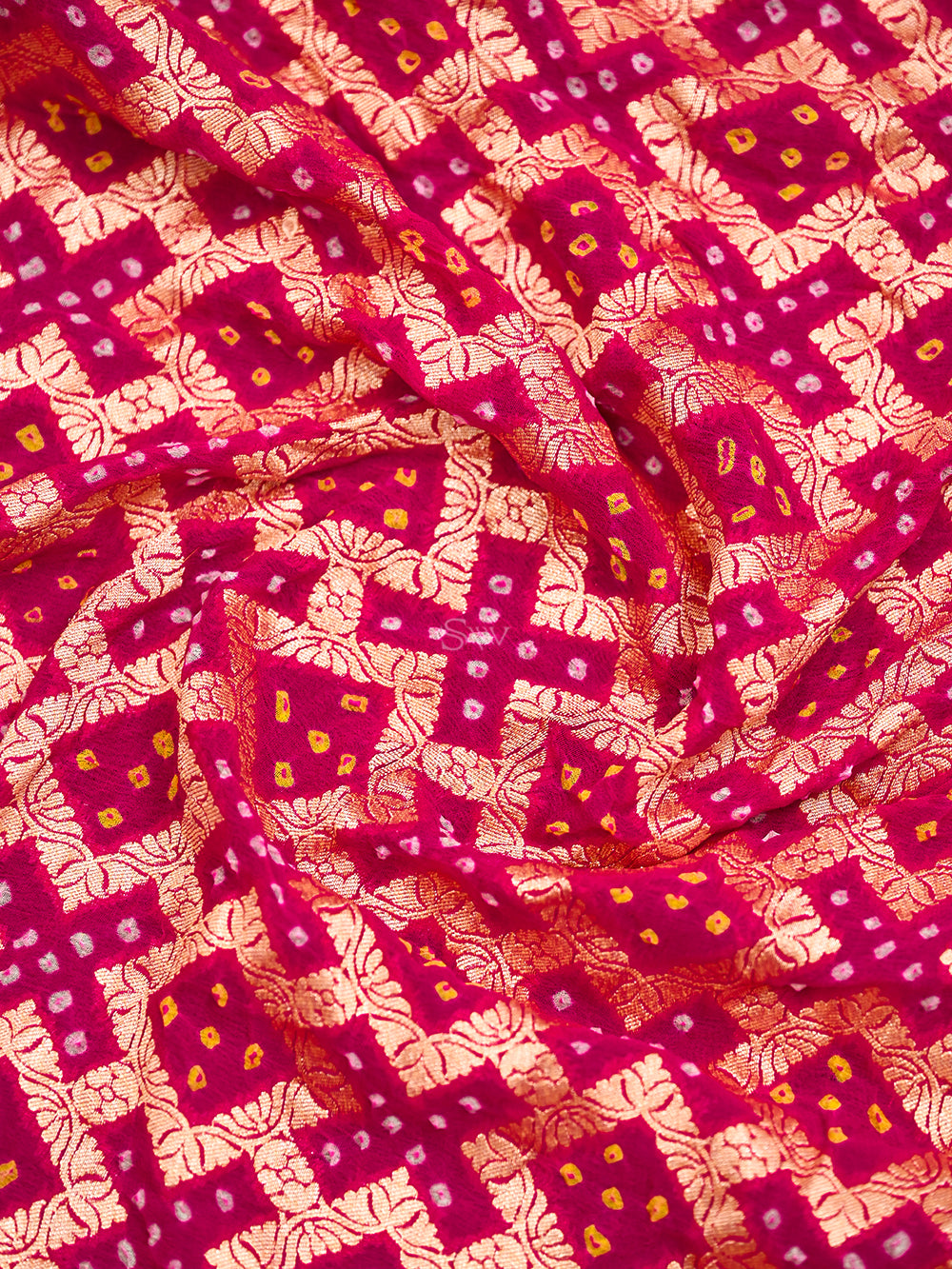 Magenta Bandhani Khaddi Georgette Handloom Banarasi Saree