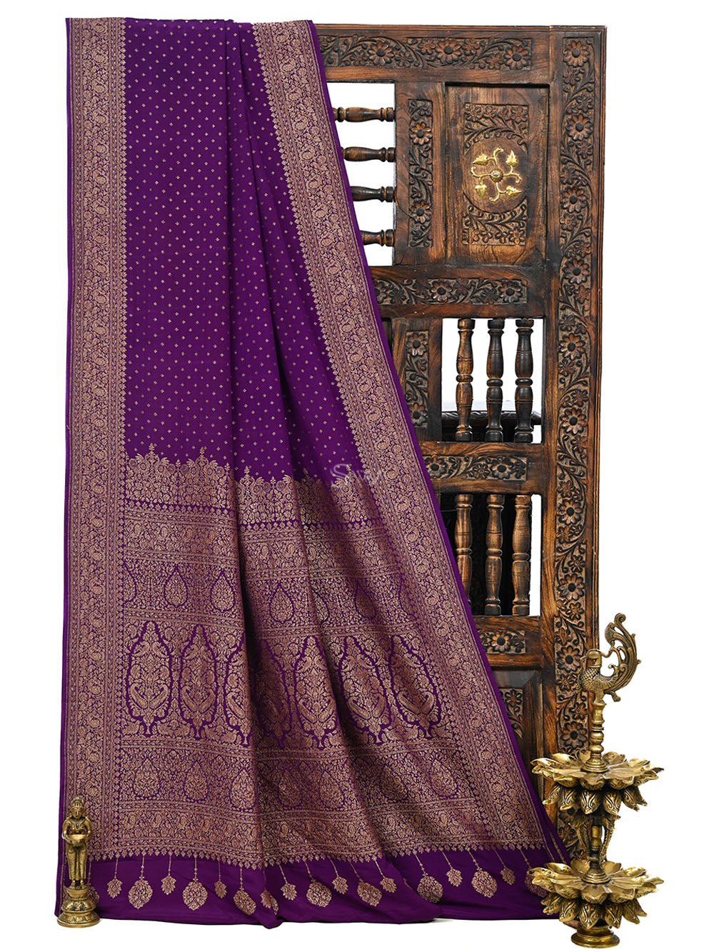 Purple Booti Crepe Silk Handloom Banarasi Saree - Sacred Weaves