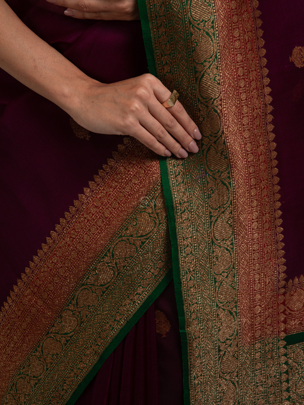 Wine Booti Organza Silk Handloom Banarasi Saree - Sacred Weaves