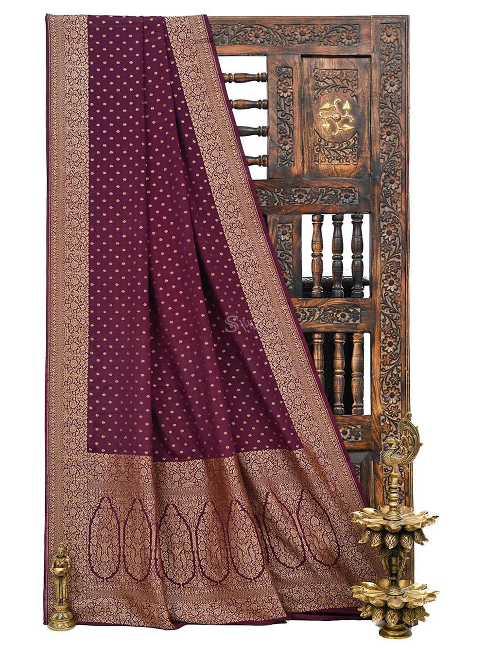 Brown Booti Crepe Silk Handloom Banarasi Saree - Sacred Weaves