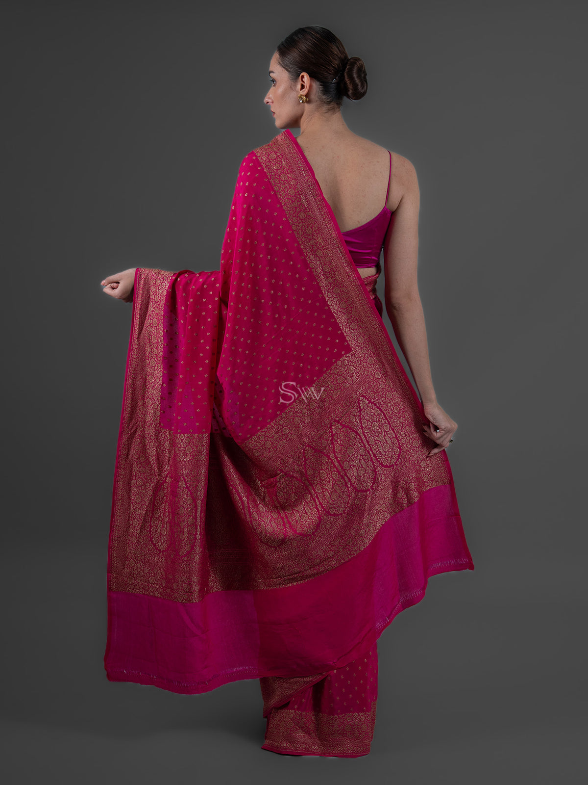 Magenta Booti Crepe Silk Handloom Banarasi Saree - Sacred Weaves