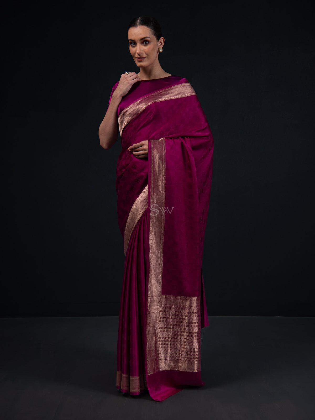 Dark Magenta Satin Tanchoi Handloom Banarasi Saree