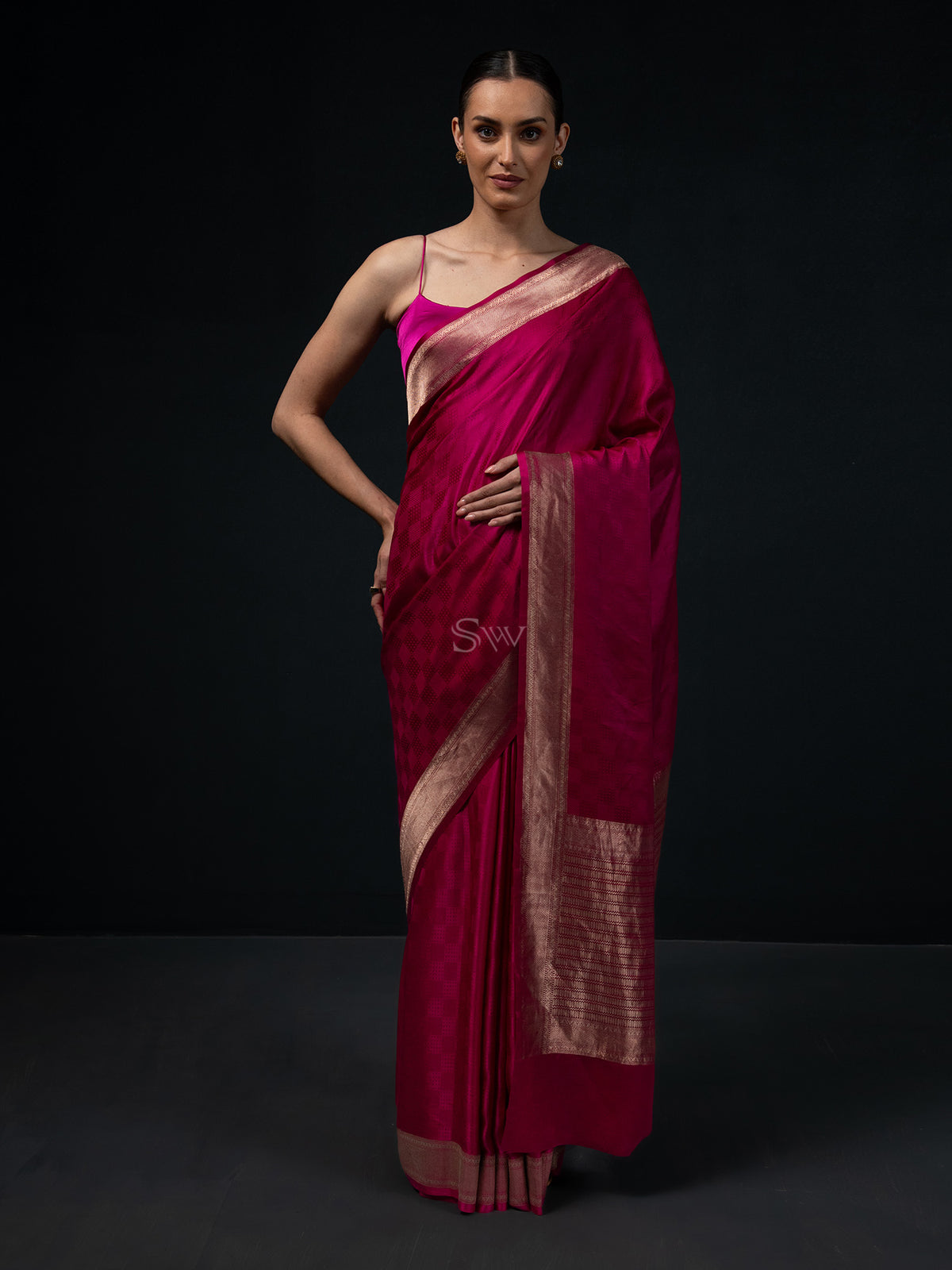 Magenta Satin Tanchoi Handloom Banarasi Saree