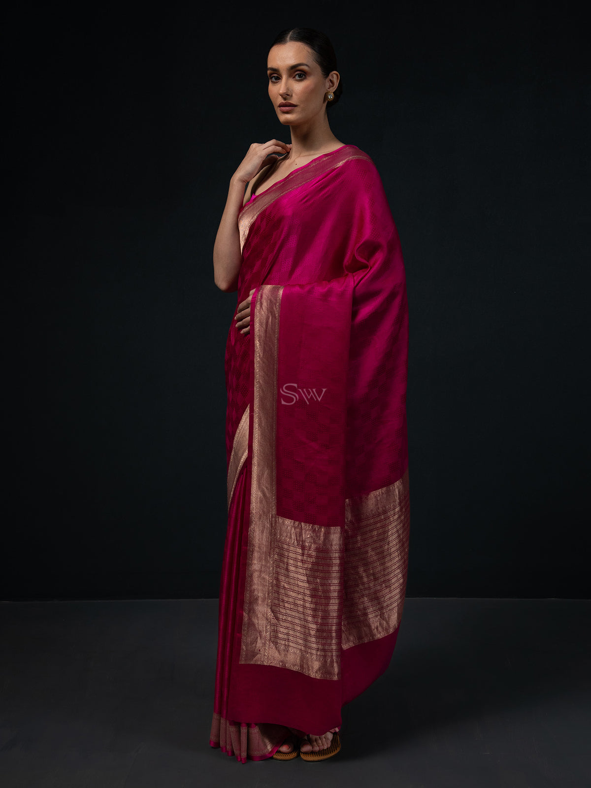 Magenta Satin Tanchoi Handloom Banarasi Saree