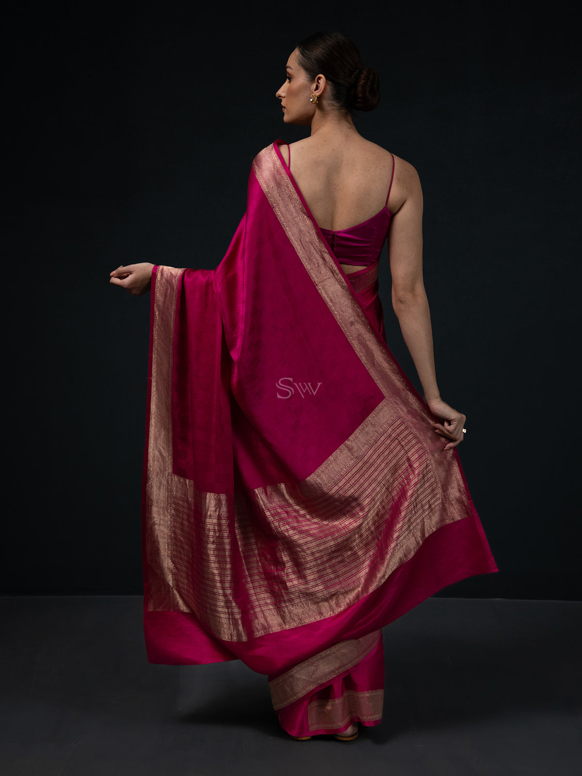 Magenta Satin Tanchoi Handloom Banarasi Saree