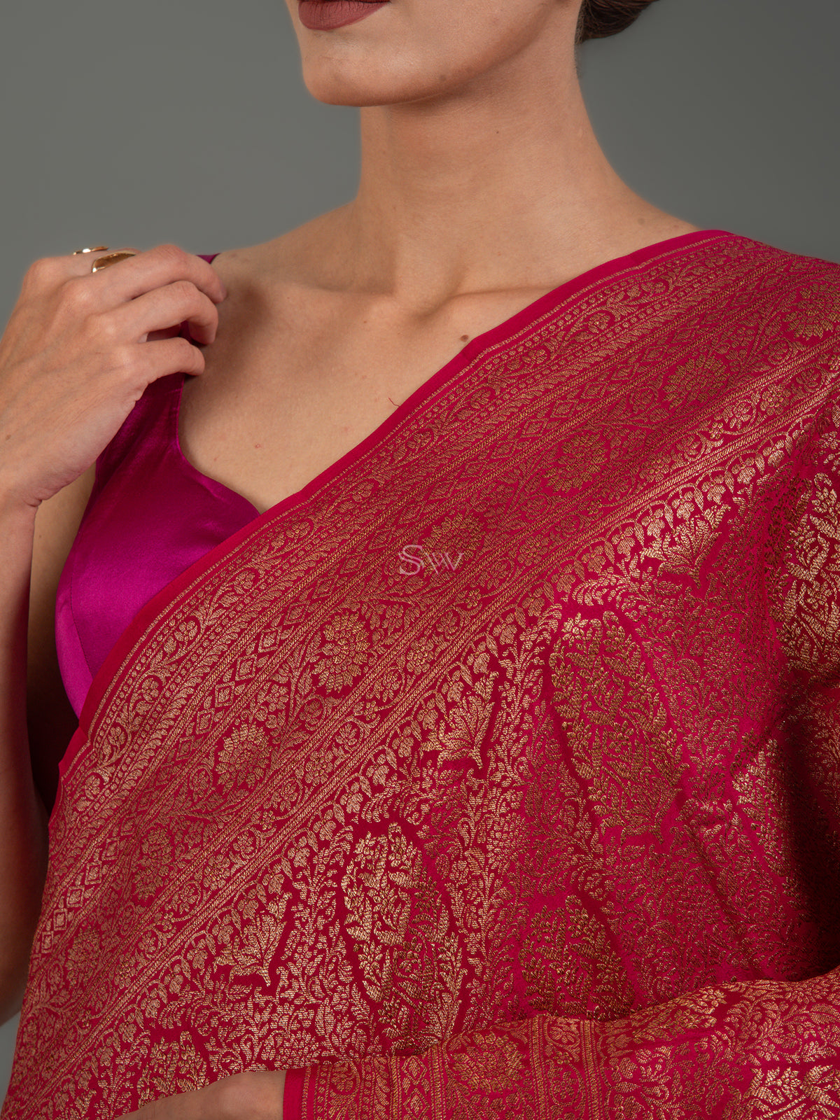 Magenta Jaal Crepe Silk Handloom Banarasi Saree -Sacred Weaves