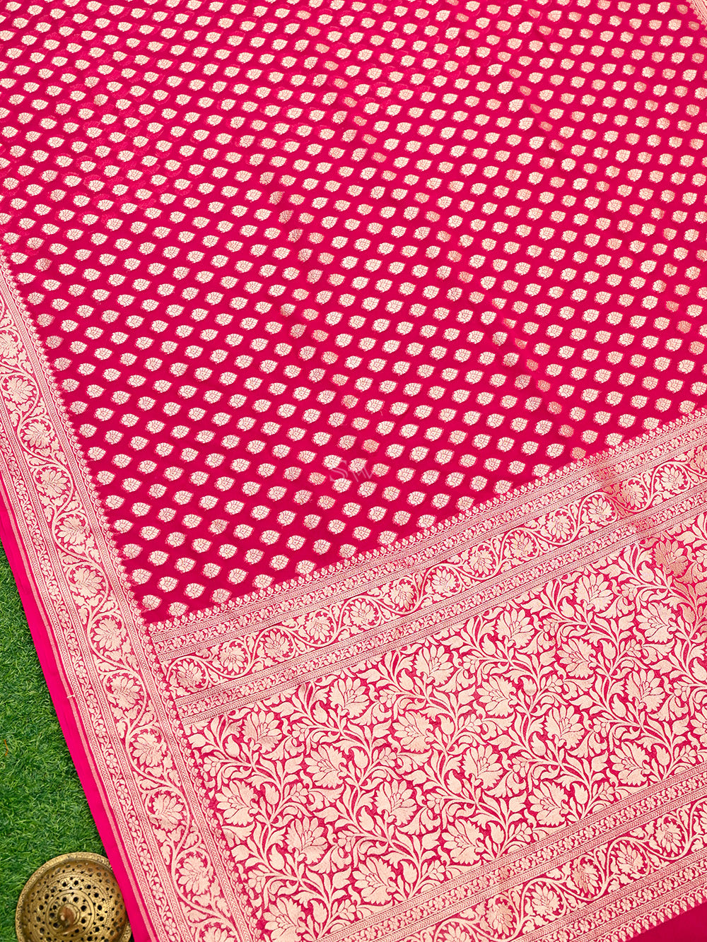 Magenta Booti Khaddi Georgette Handloom Banarasi Saree - Sacred Weaves