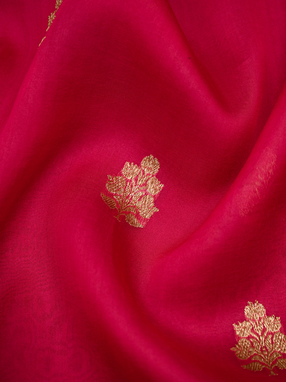 Magenta Boota Organza Silk Handloom Banarasi Saree - Sacred Weaves