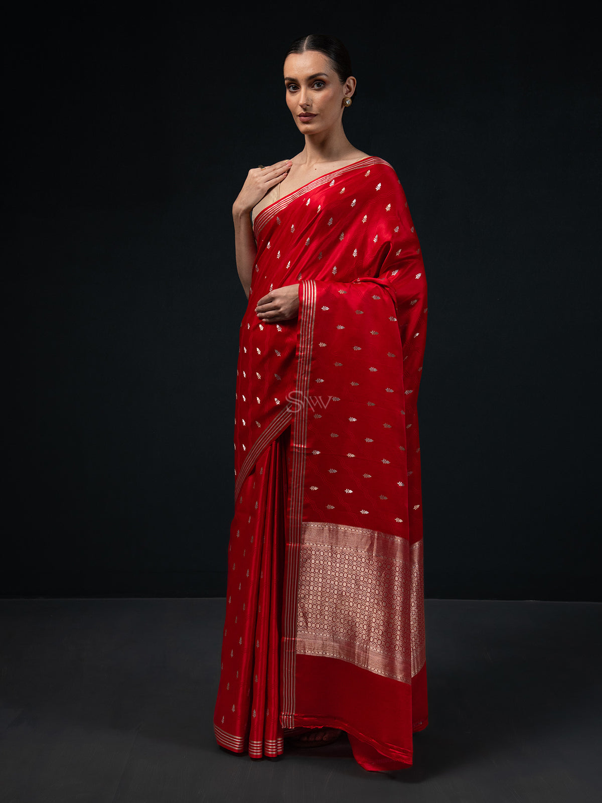 Red Satin Tanchoi Handloom Banarasi Saree - Sacred Weaves