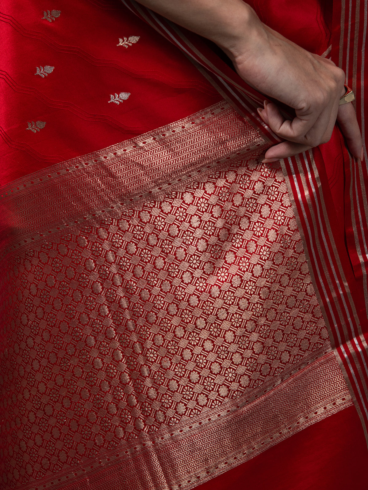 Red Satin Tanchoi Handloom Banarasi Saree - Sacred Weaves