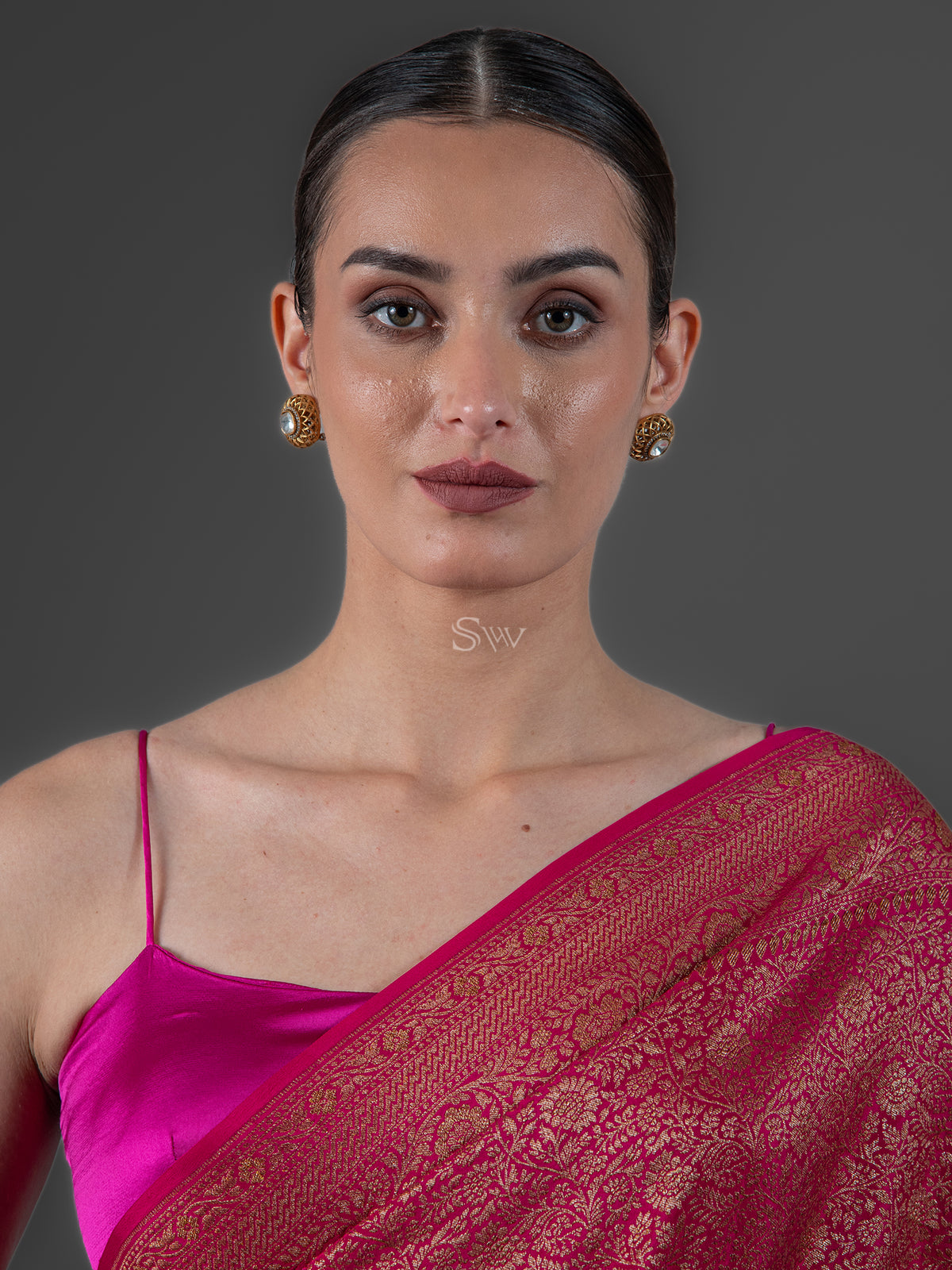 Magenta Jaal Crepe Silk Handloom Banarasi Saree - Sacred Weaves