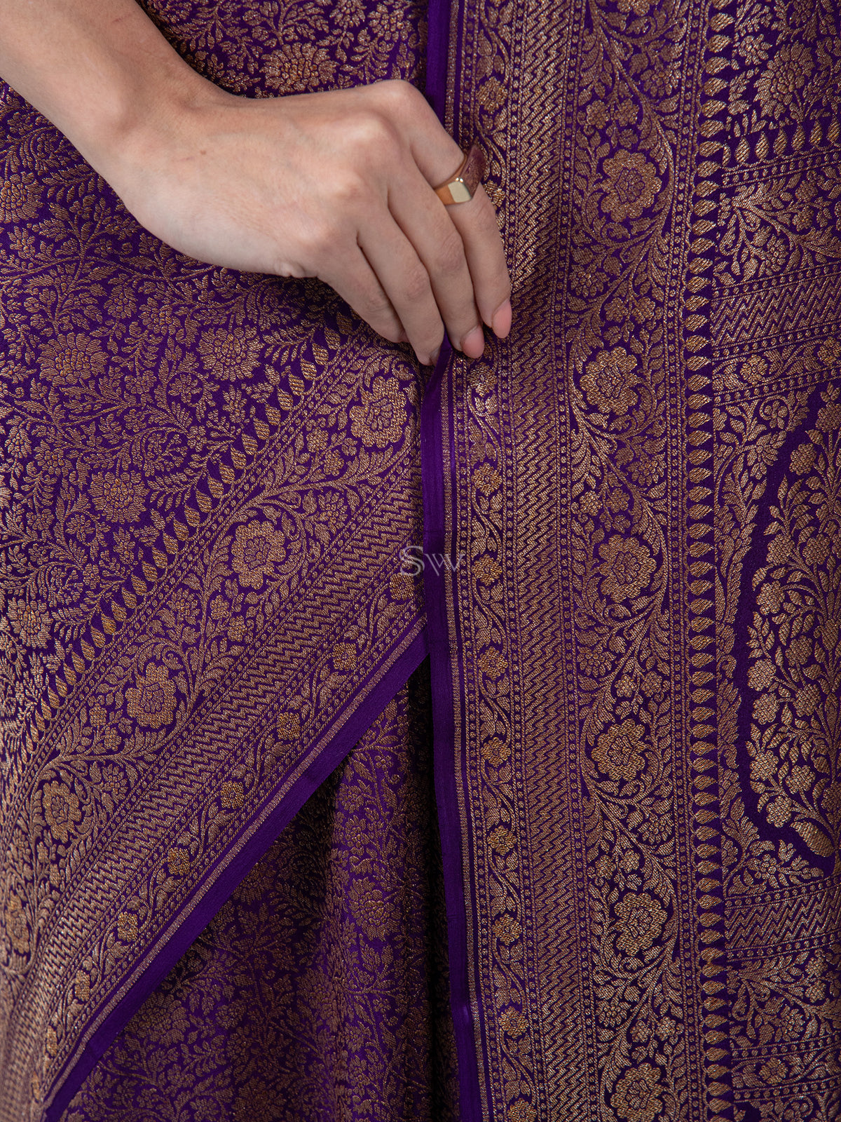 Purple Jaal Crepe Silk Handloom Banarasi Saree