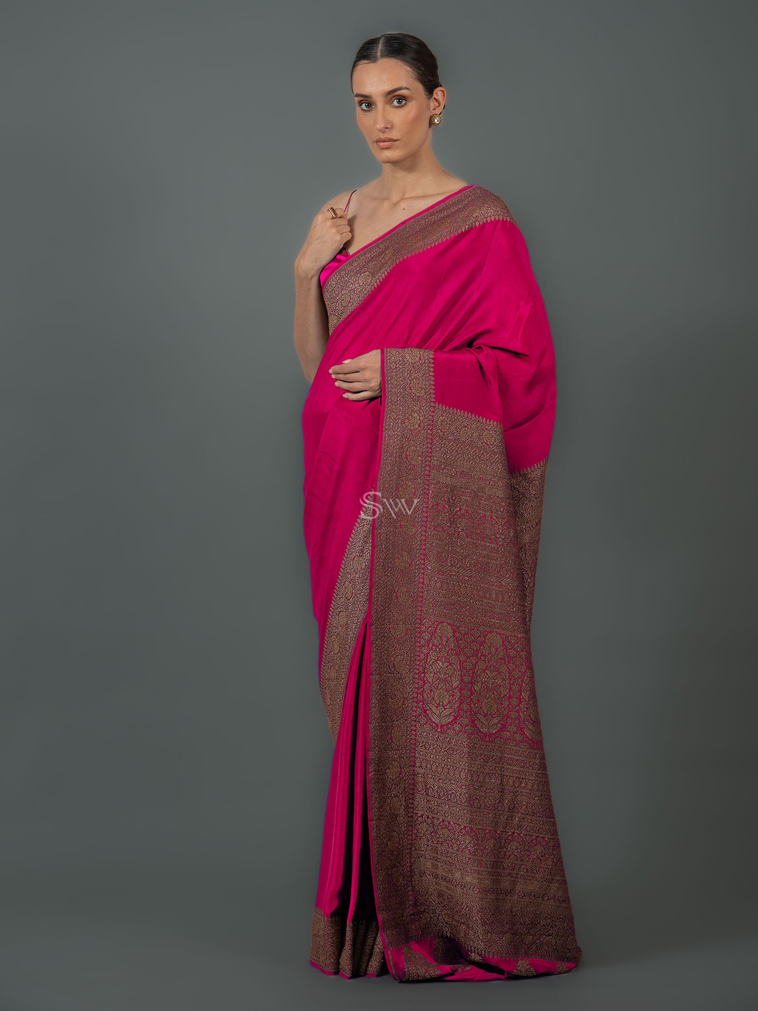 Magenta Plain Crepe Silk Handloom Banarasi Saree - Sacred Weaves