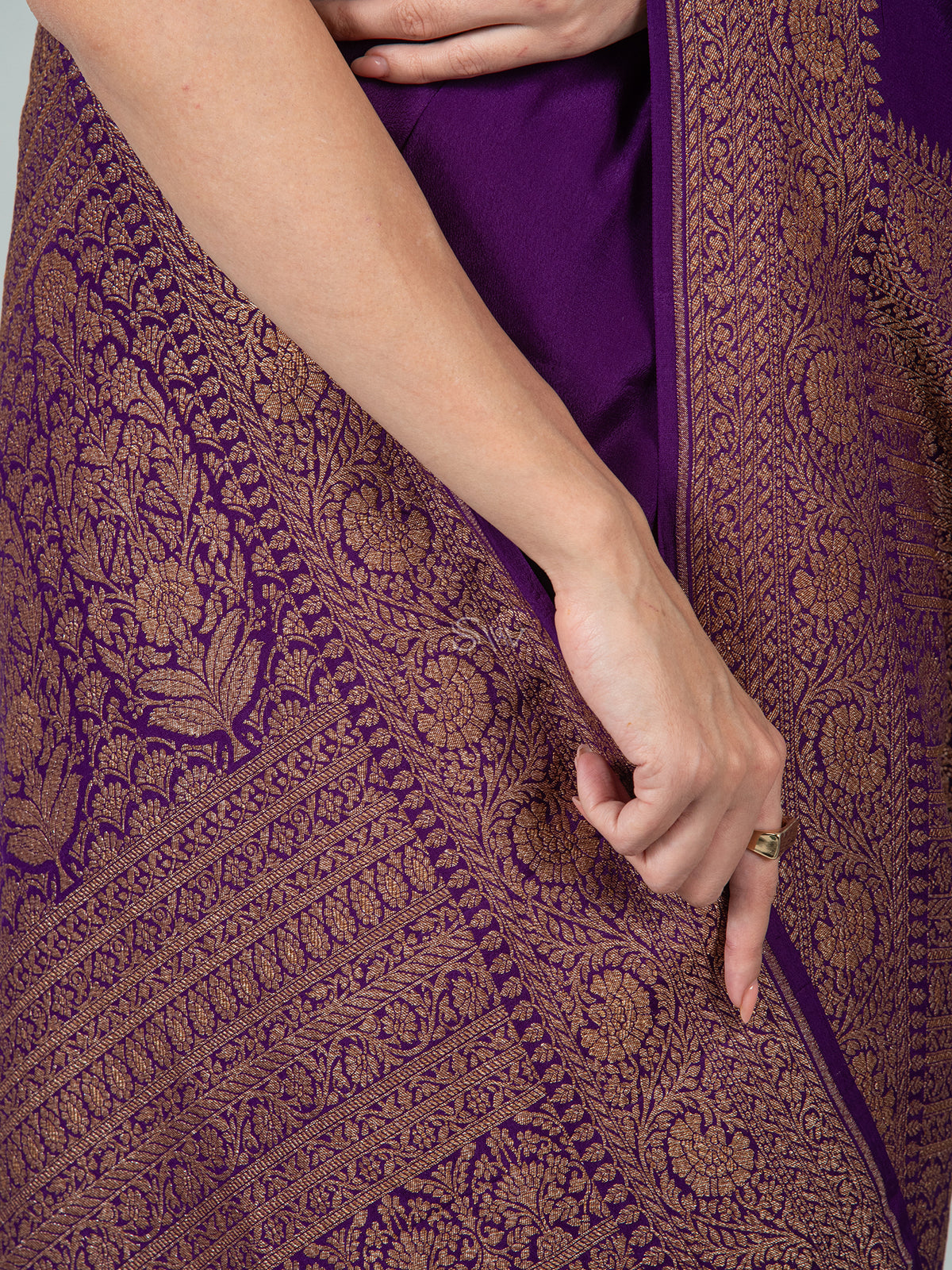 Purple Plain Crepe Silk Handloom Banarasi Saree - Sacred Weaves