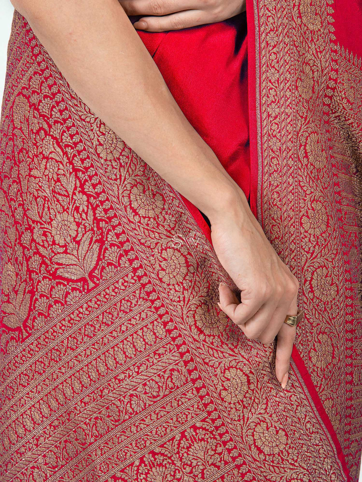 Red Plain Crepe Silk Handloom Banarasi Saree - Sacred Weaves