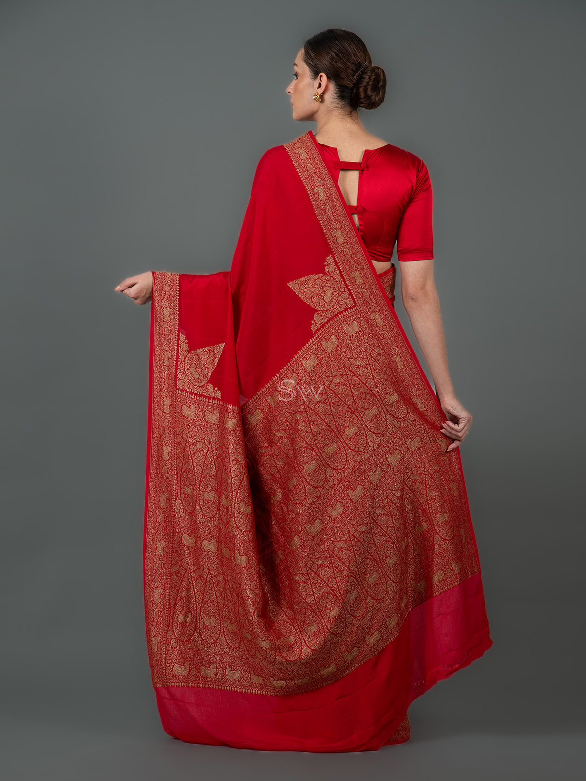 Red Plain Crepe Silk Handloom Banarasi Saree - Sacred Weaves