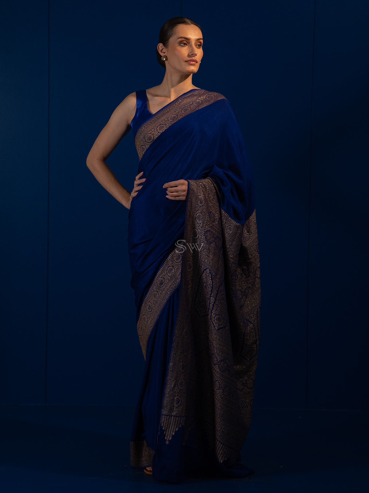 Dark Royal Blue Plain Crepe Silk Handloom Banarasi Saree - Sacred Weaves