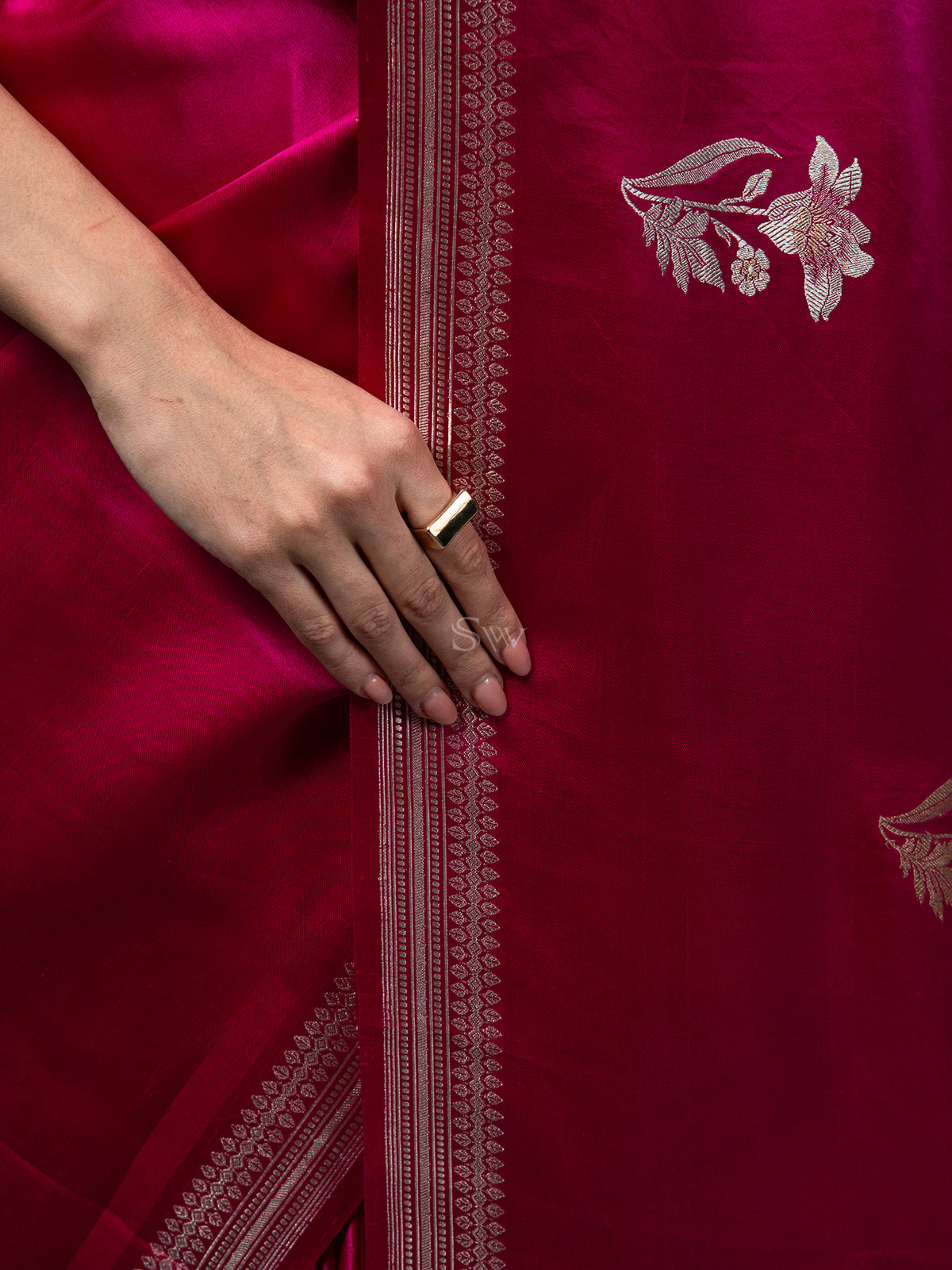 Magenta Boota Satin Silk Handloom Banarasi Saree - Sacred Weaves