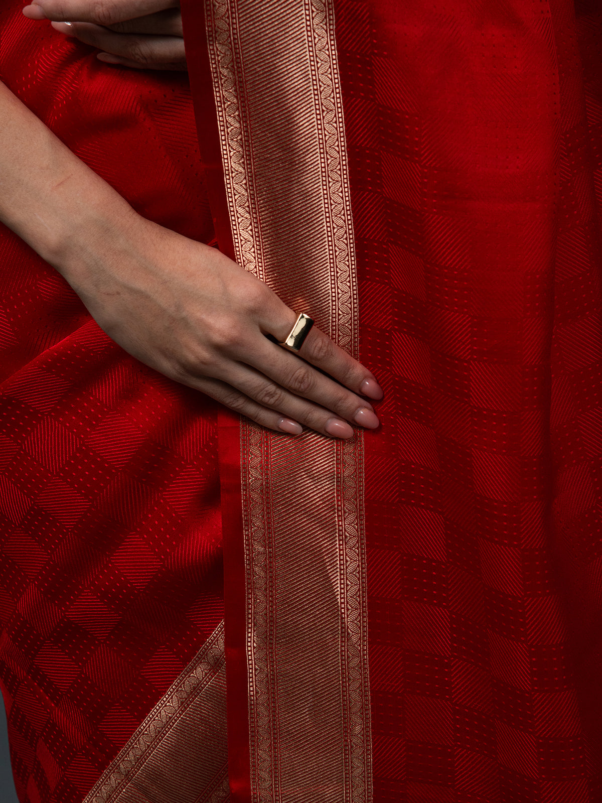 Red Satin Tanchoi Handloom Banarasi Saree - Sacred Weaves