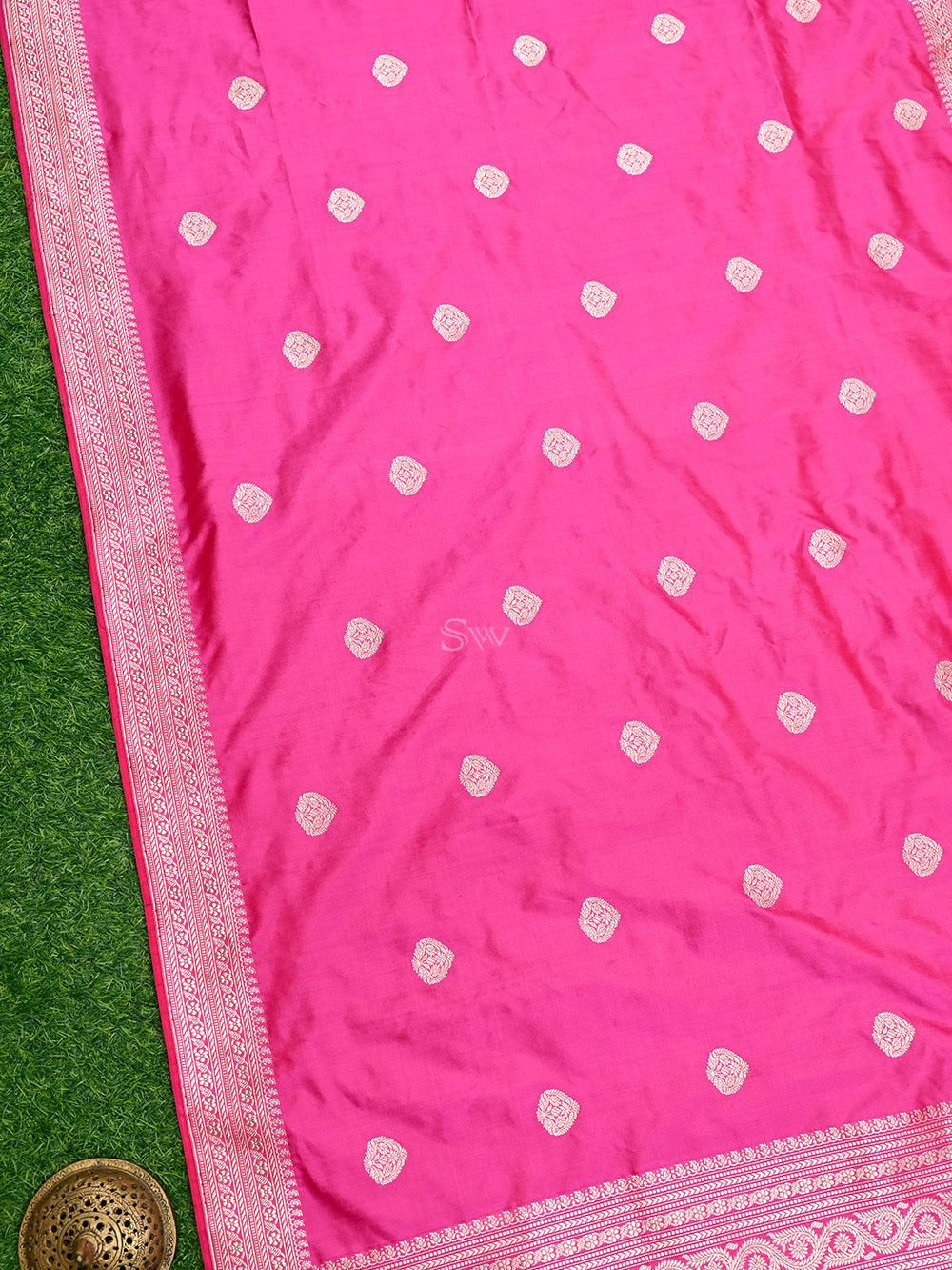 Magenta Red Booti Katan Silk Handloom Banarasi Dupatta - Sacred Weaves