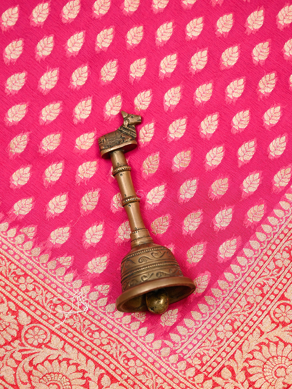 Pink Booti Khaddi Georgette Handloom Banarasi Saree - Sacred Weaves