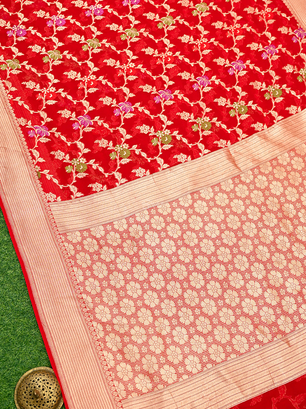 Red Meenakari Jaal Khaddi Georgette Handloom Banarasi Saree