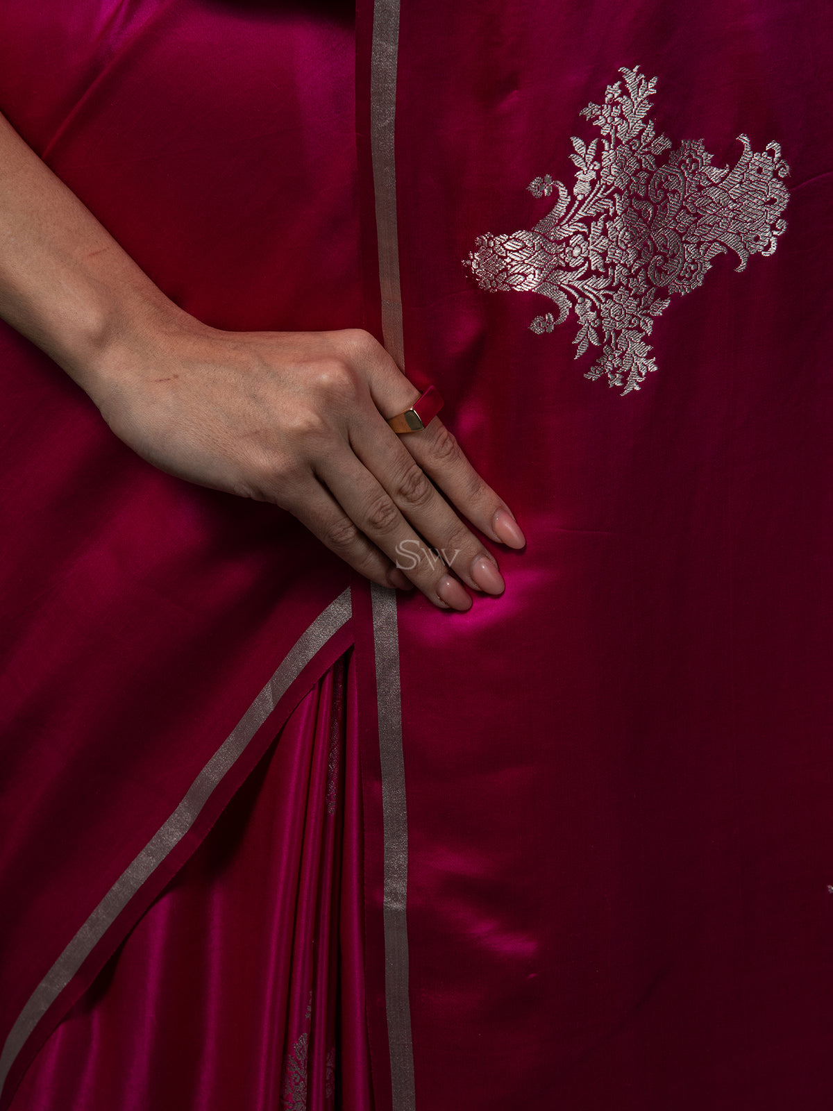 Magenta Boota Satin Silk Handloom Banarasi Saree - Sacred Weaves