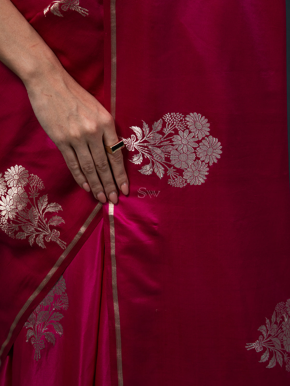 Magenta Boota Satin Silk Handloom Banarasi Saree - Sacred Weaves