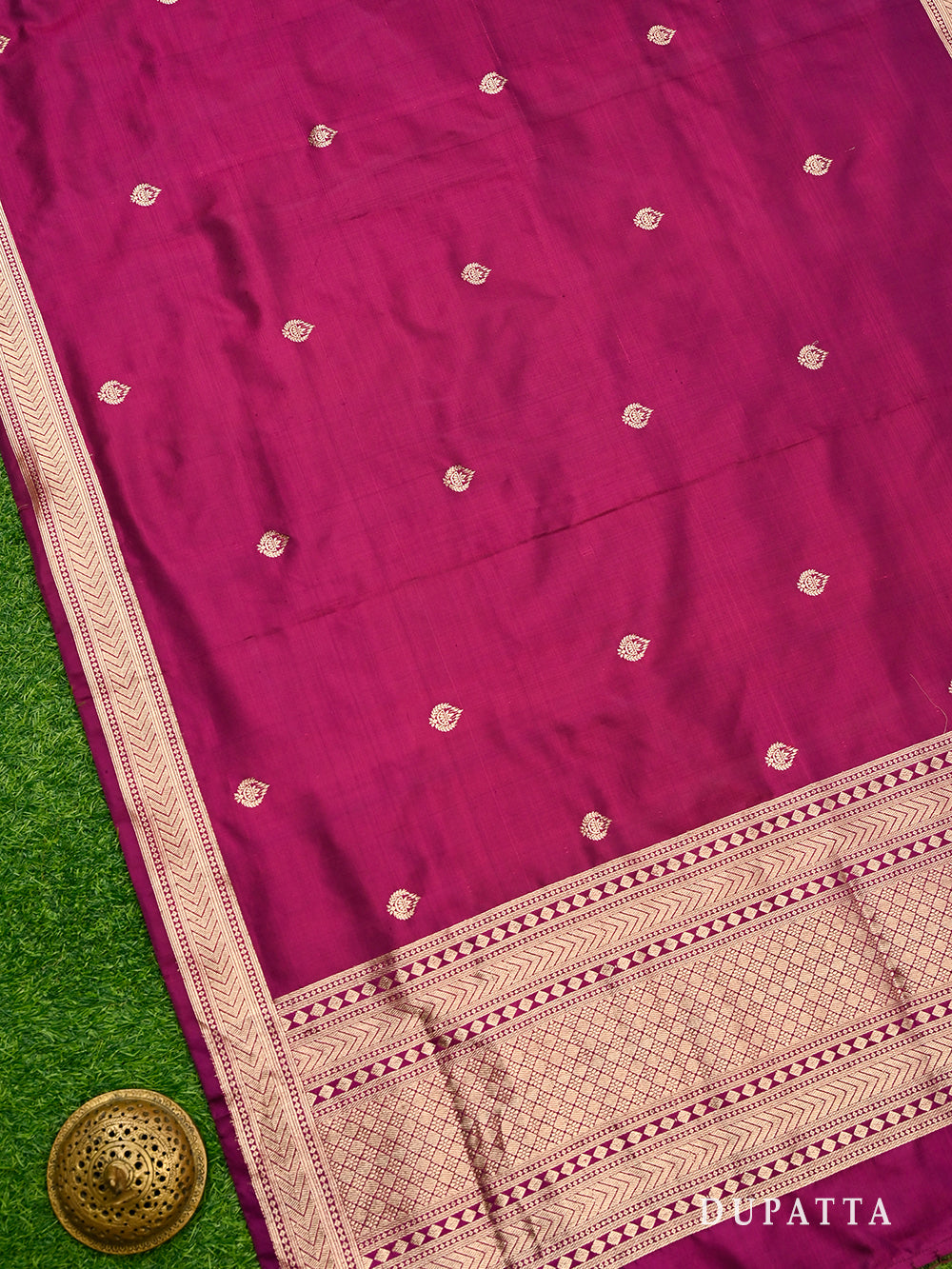 Dark Magenta Tanchoi Silk Handloom Banarasi Suit