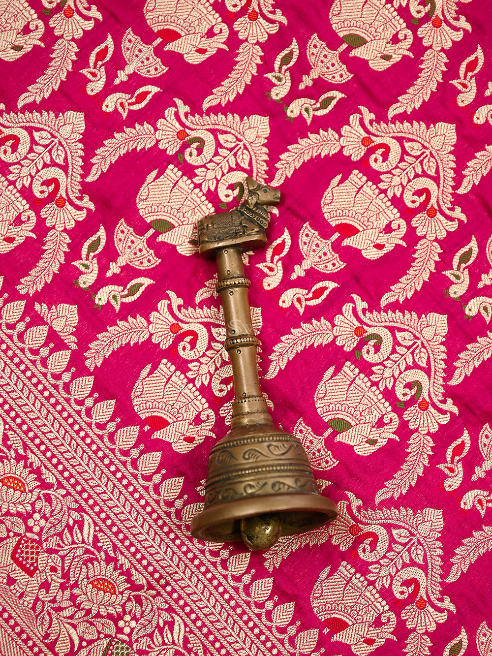 Magenta Shikargah Brocade Katan Silk Handloom Banarasi Dupatta