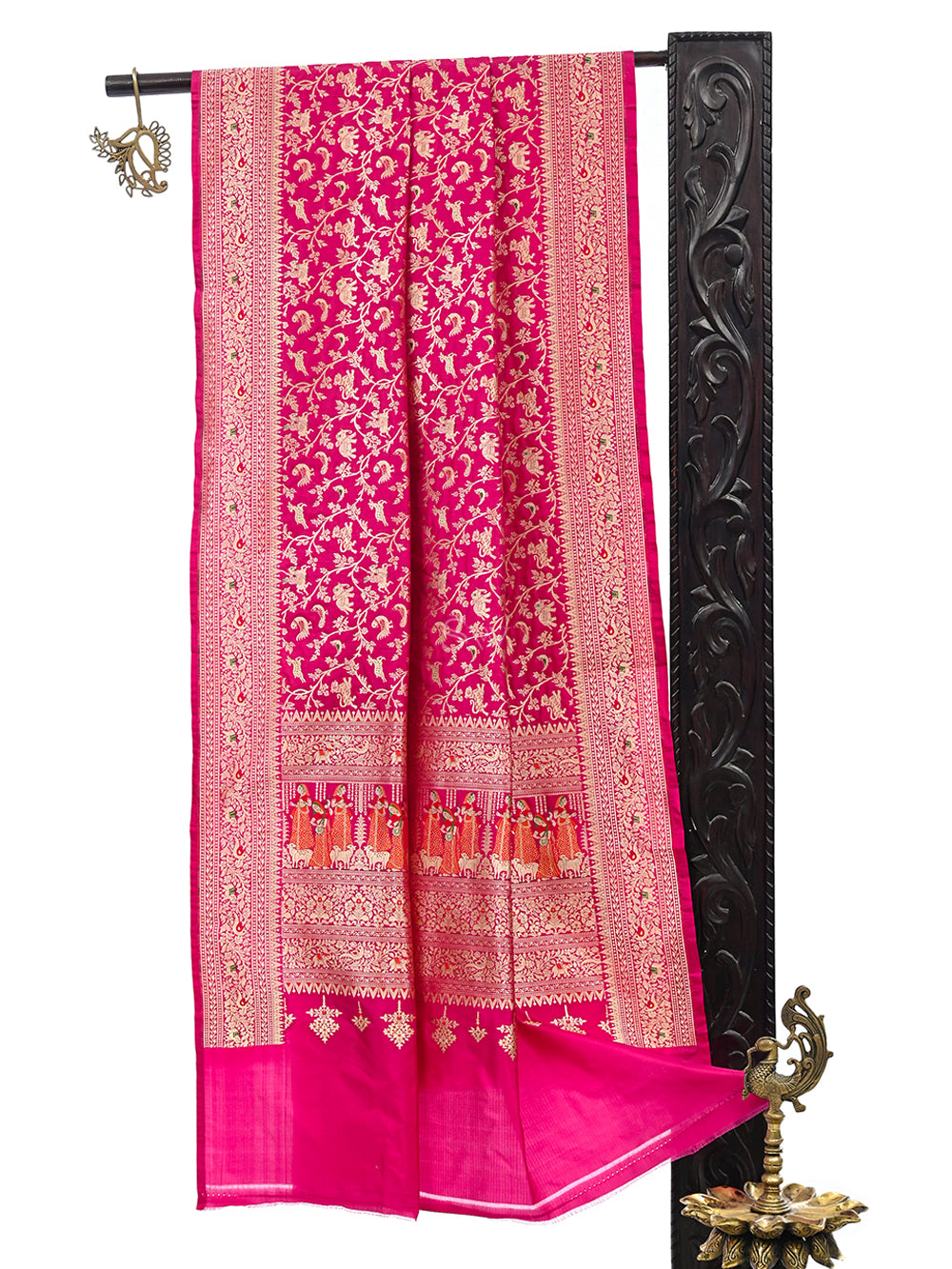 Magenta Shikargah Brocade Katan Silk Handloom Banarasi Dupatta