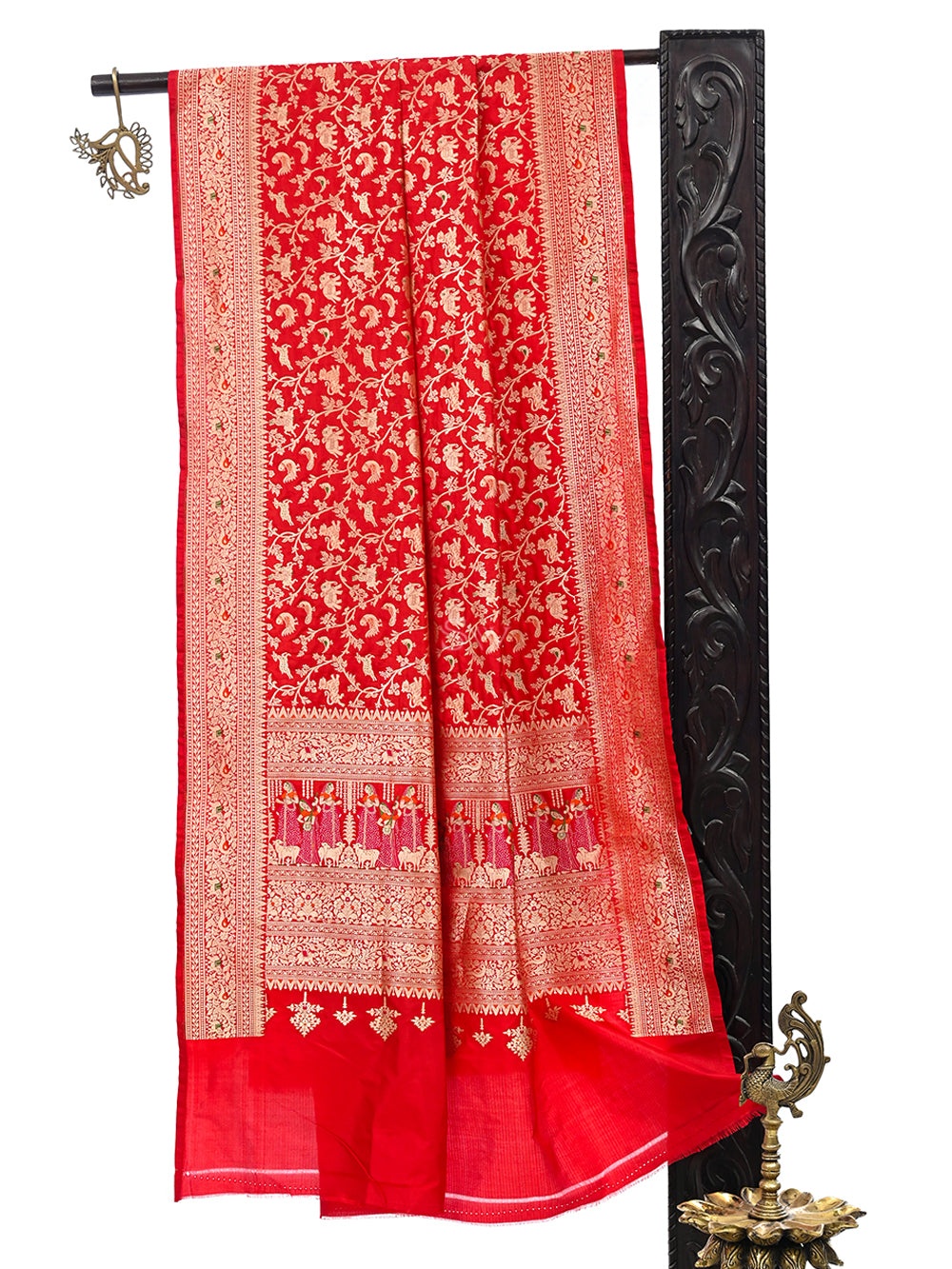 Maroon Shikargah Brocade Katan Silk Handloom Banarasi Dupatta