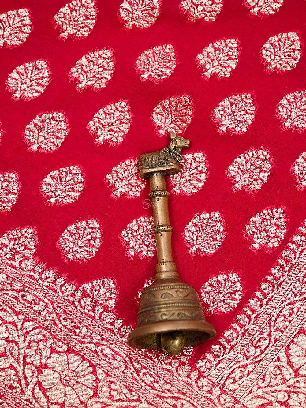 Pink Red Booti Khaddi Georgette Handloom Banarasi Saree - Sacred Weaves